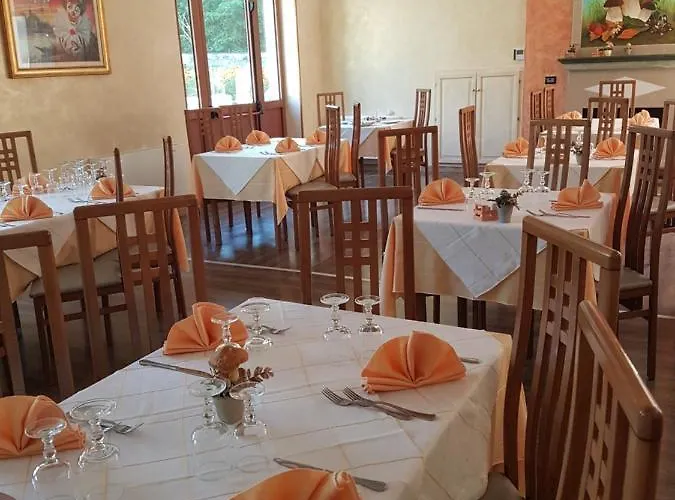 酒店 Hotel Caligiuri 3*